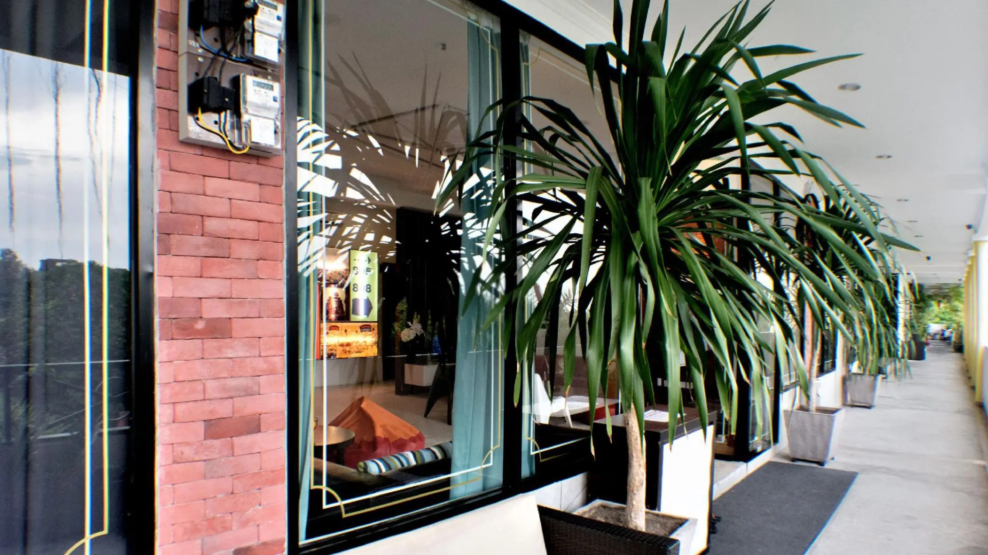 ZEN Rooms Eden Parade