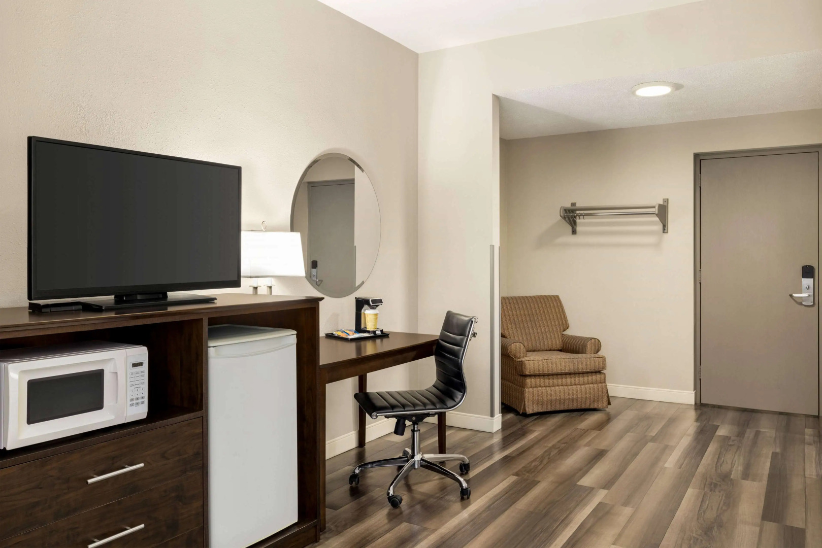 Super 8 by Wyndham Sarnia ON