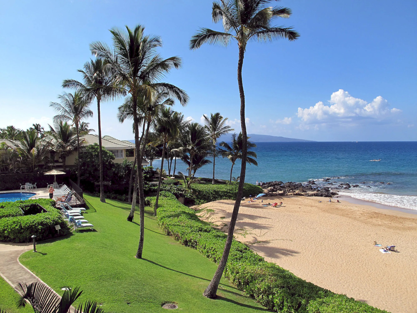 Polo Beach Club Vacation Rentals - APlus Resorts