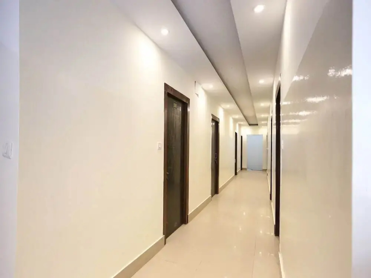 Hotel Anuradha Palace