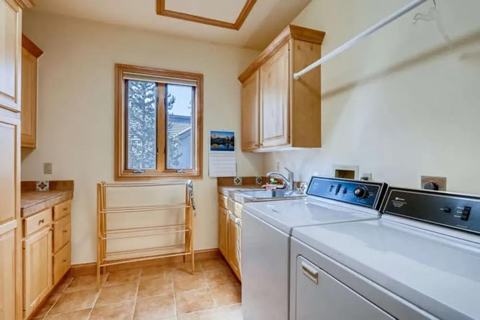 1811 Falcon Drive by Book by Owner