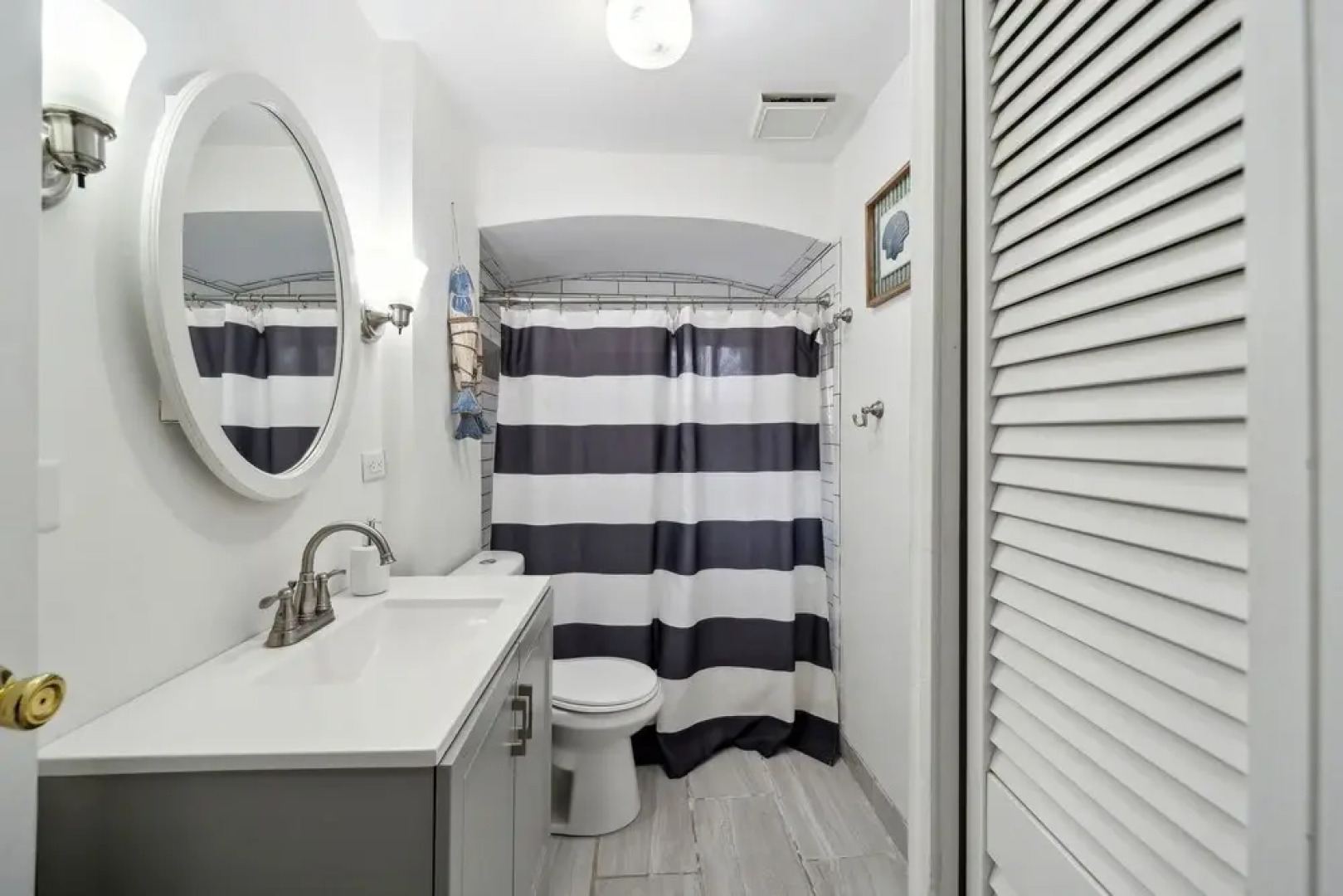 Channel Lake Getaway 2 Bedroom Home by RedAwning