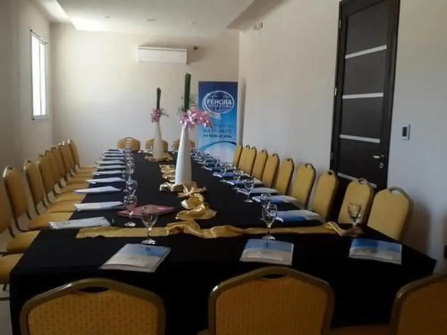 Altos Del Estero Hotel And Apartments