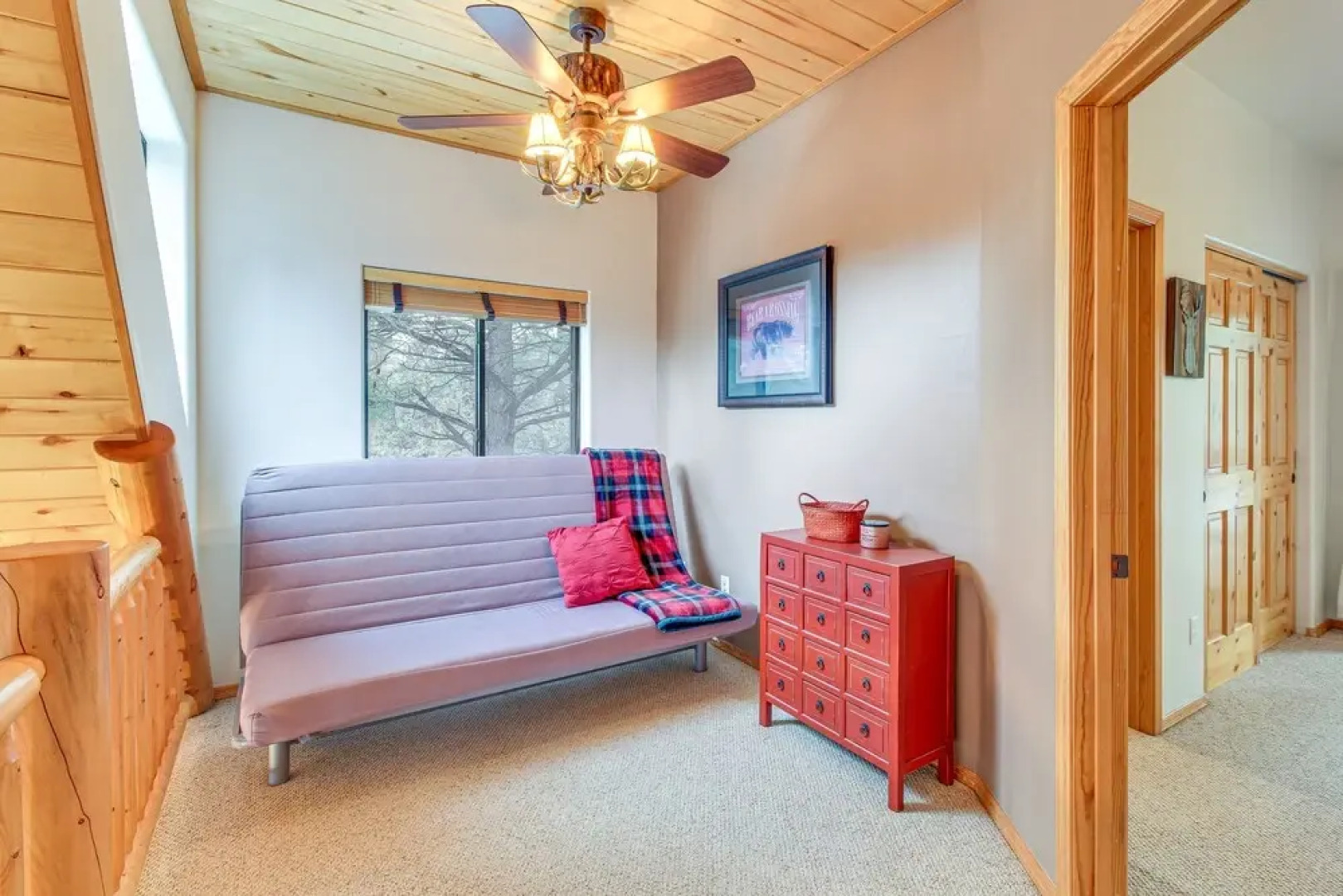 Tranquil Heber-overgaard Cabin w/ Decks & Grill!, Heber