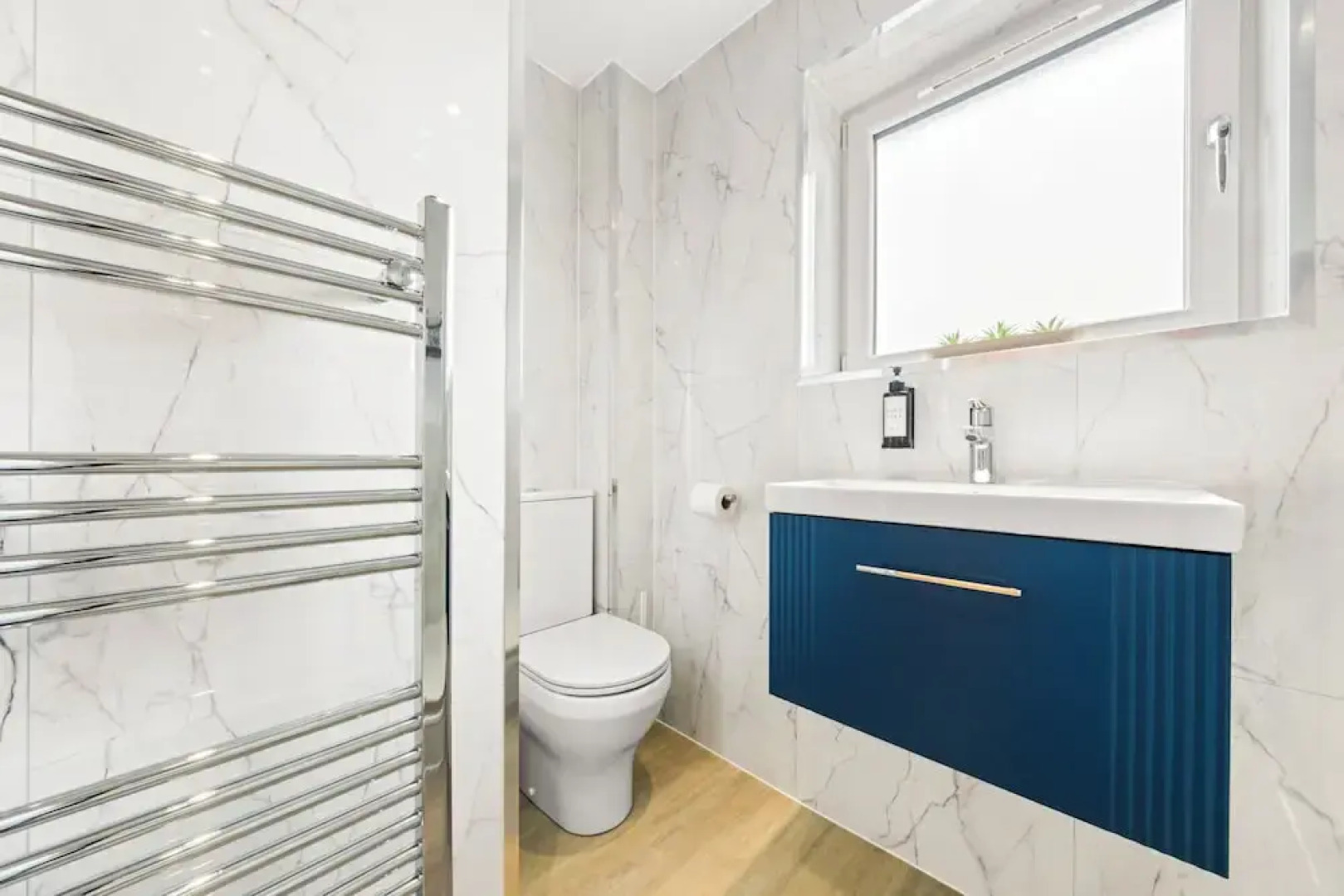 Modern 3Bed Home Next To Glasgow Airport