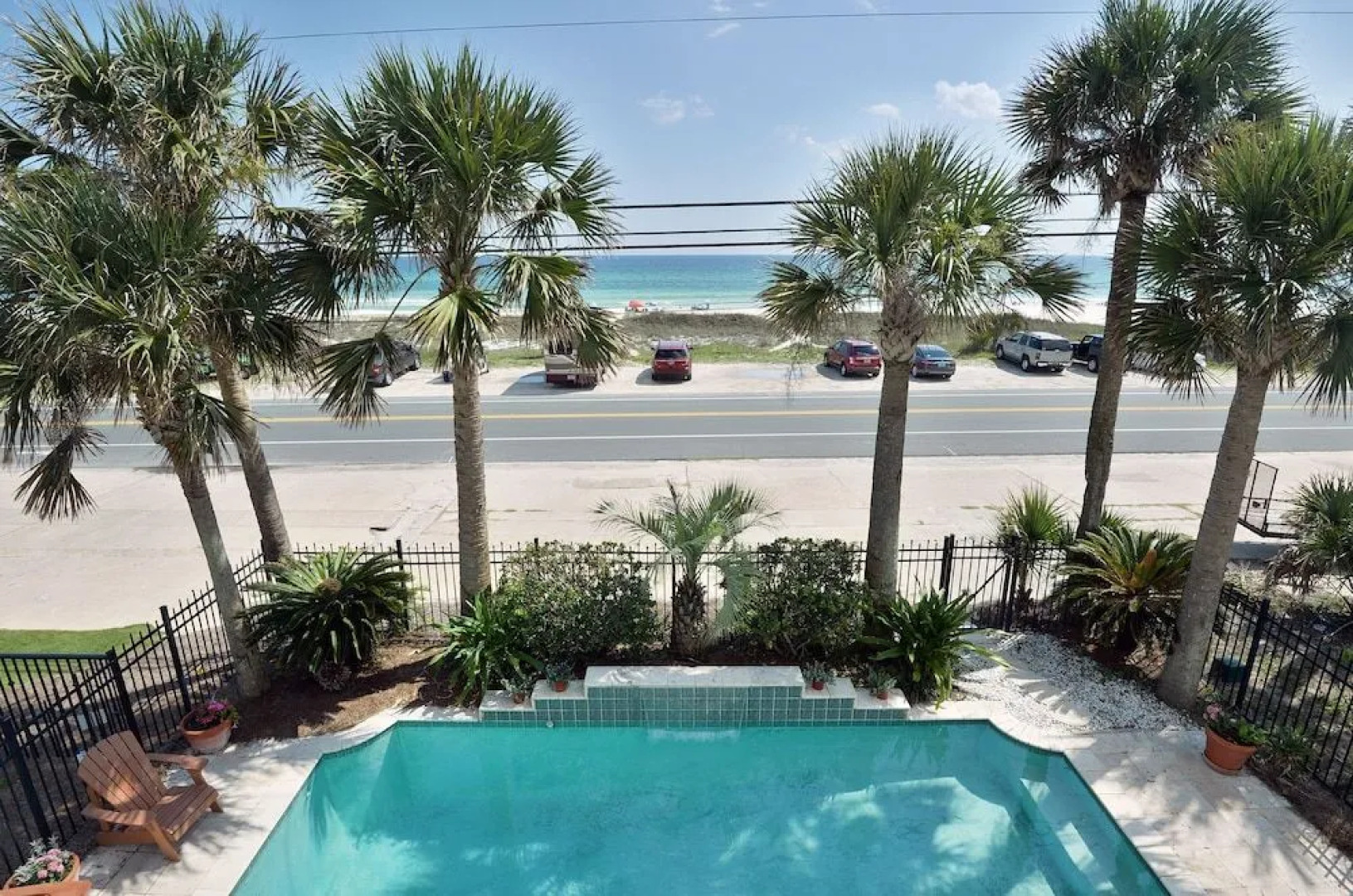 Front Beach House 19404