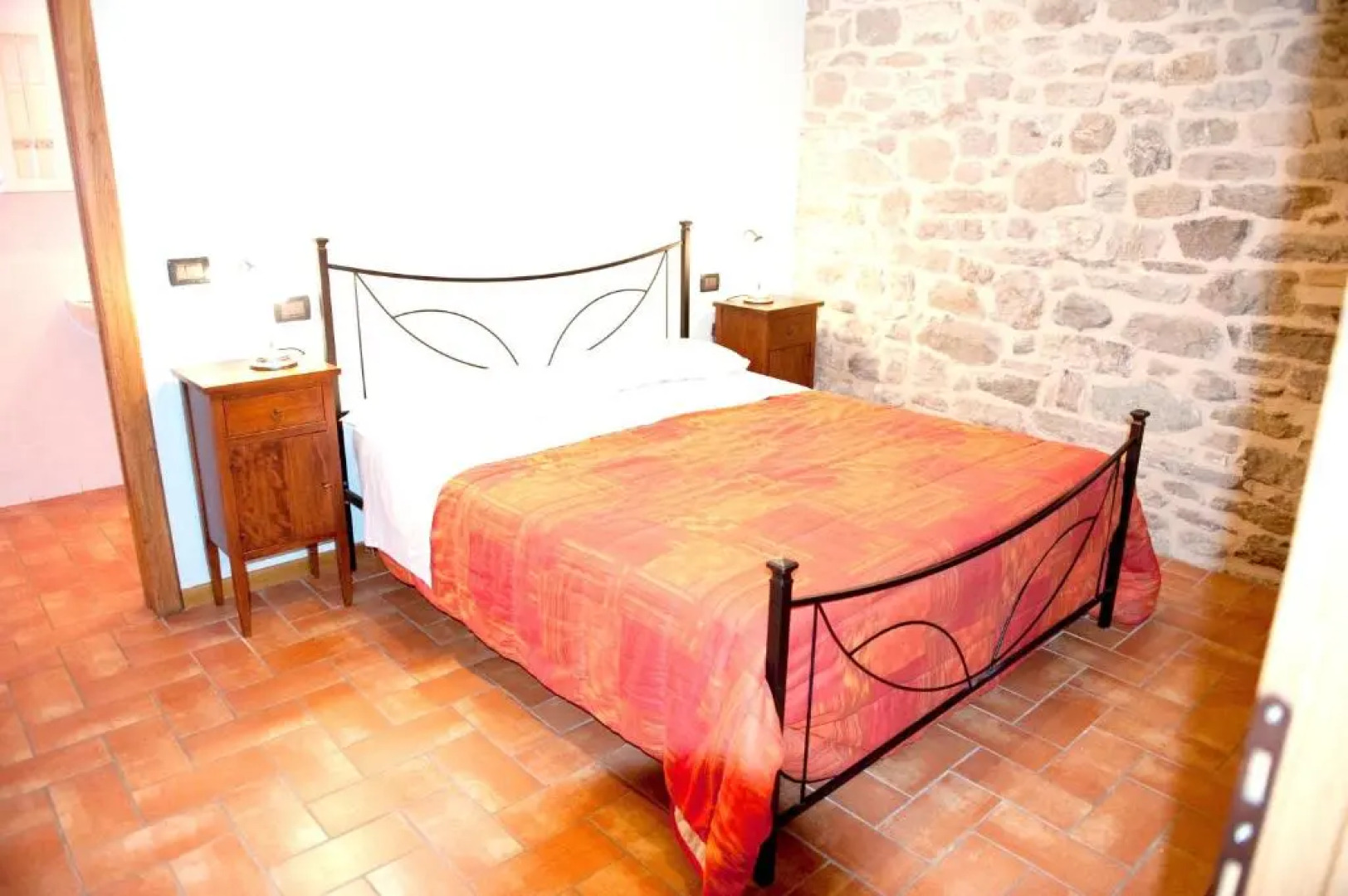 One bedroom house with shared pool garden and wifi at Caprese Michelangelo