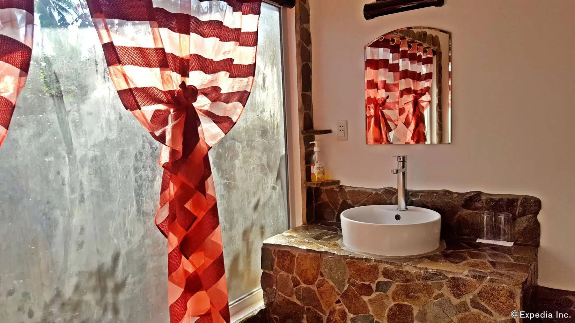 White Chocolate Hills Resort