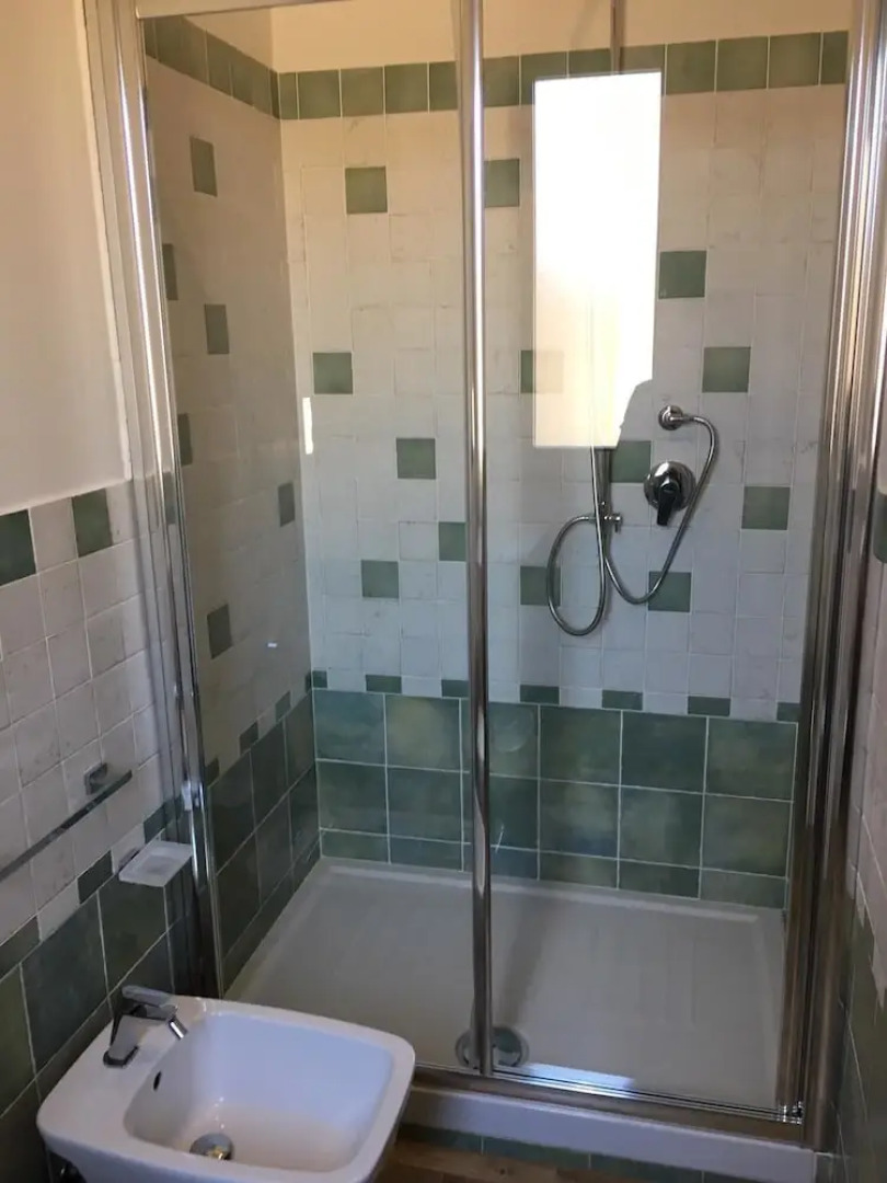 A Due Passi Dal Sole