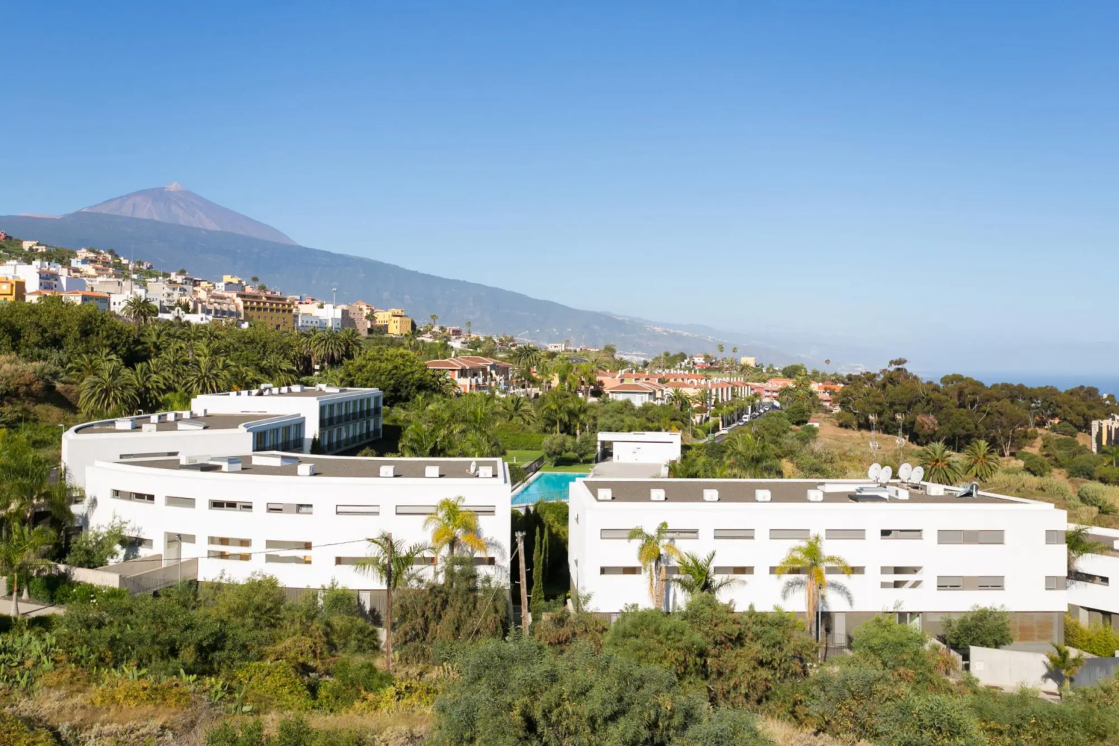 Avant-garde design apartment overlooking the Teide
