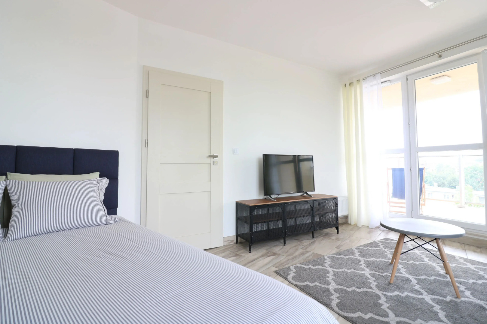 Good Time Apartments-Old Town Residence