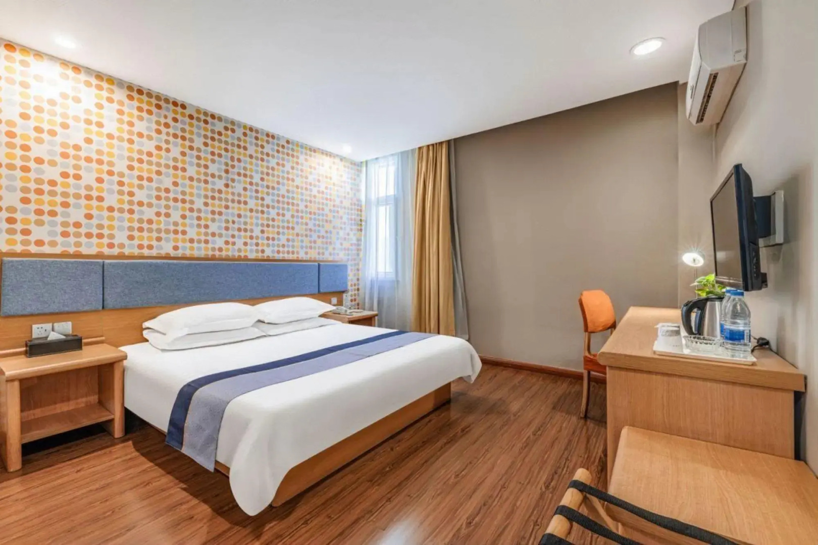 Pebble Motel  (Wuwei West Street)