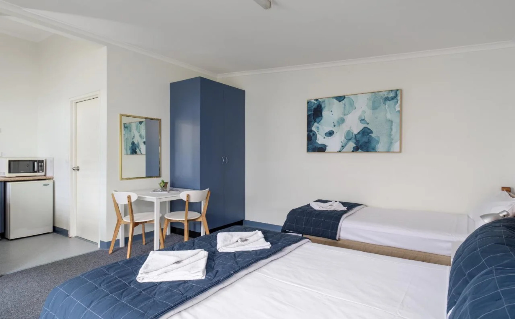 Tin Can Bay's Sleepy Lagoon Motel