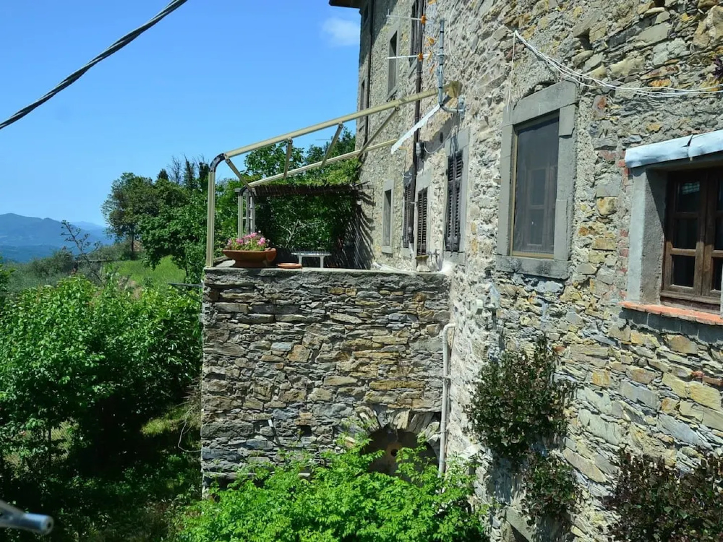 Rustic Tuscan Cottage