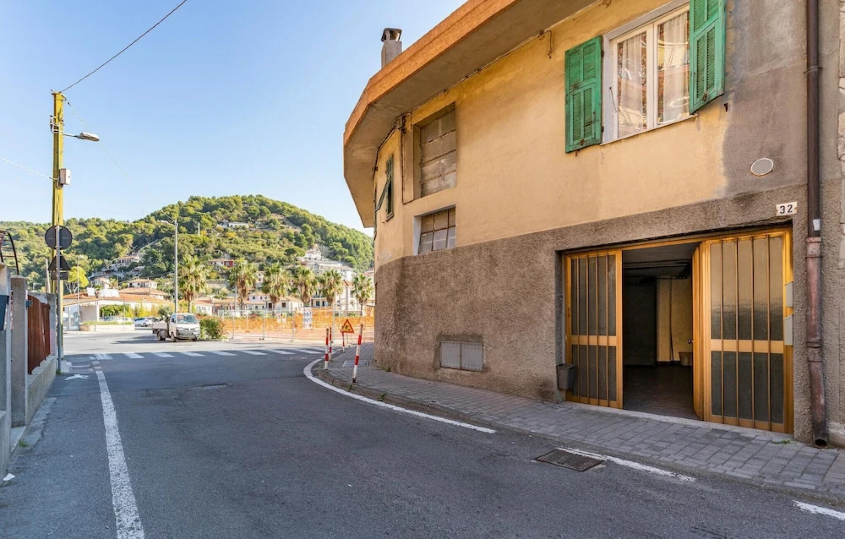 Stunning Apartment in Camporosso With 2 Bedrooms and Wifi