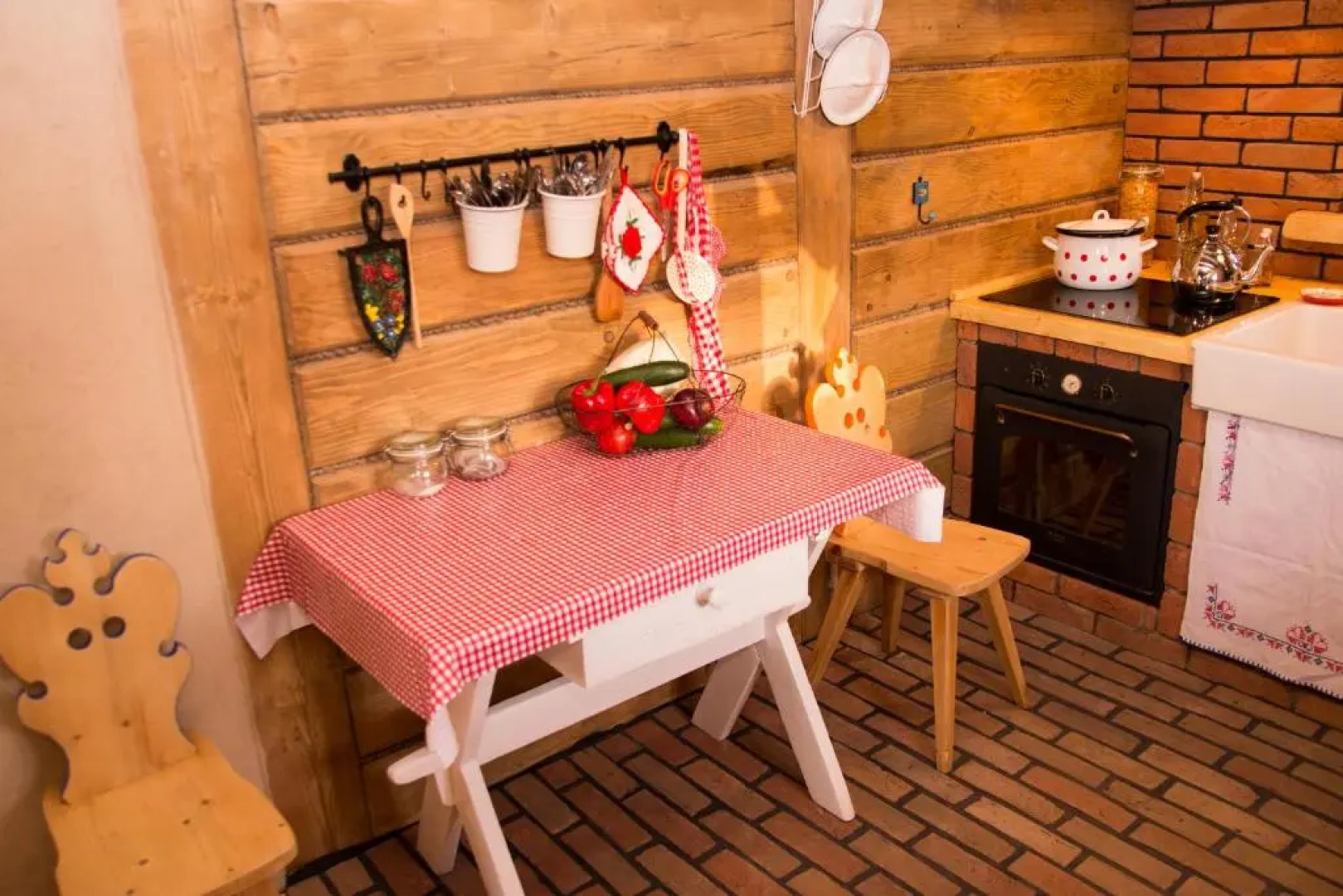 KAAJowka Ludowa Chata w Bieszczadach