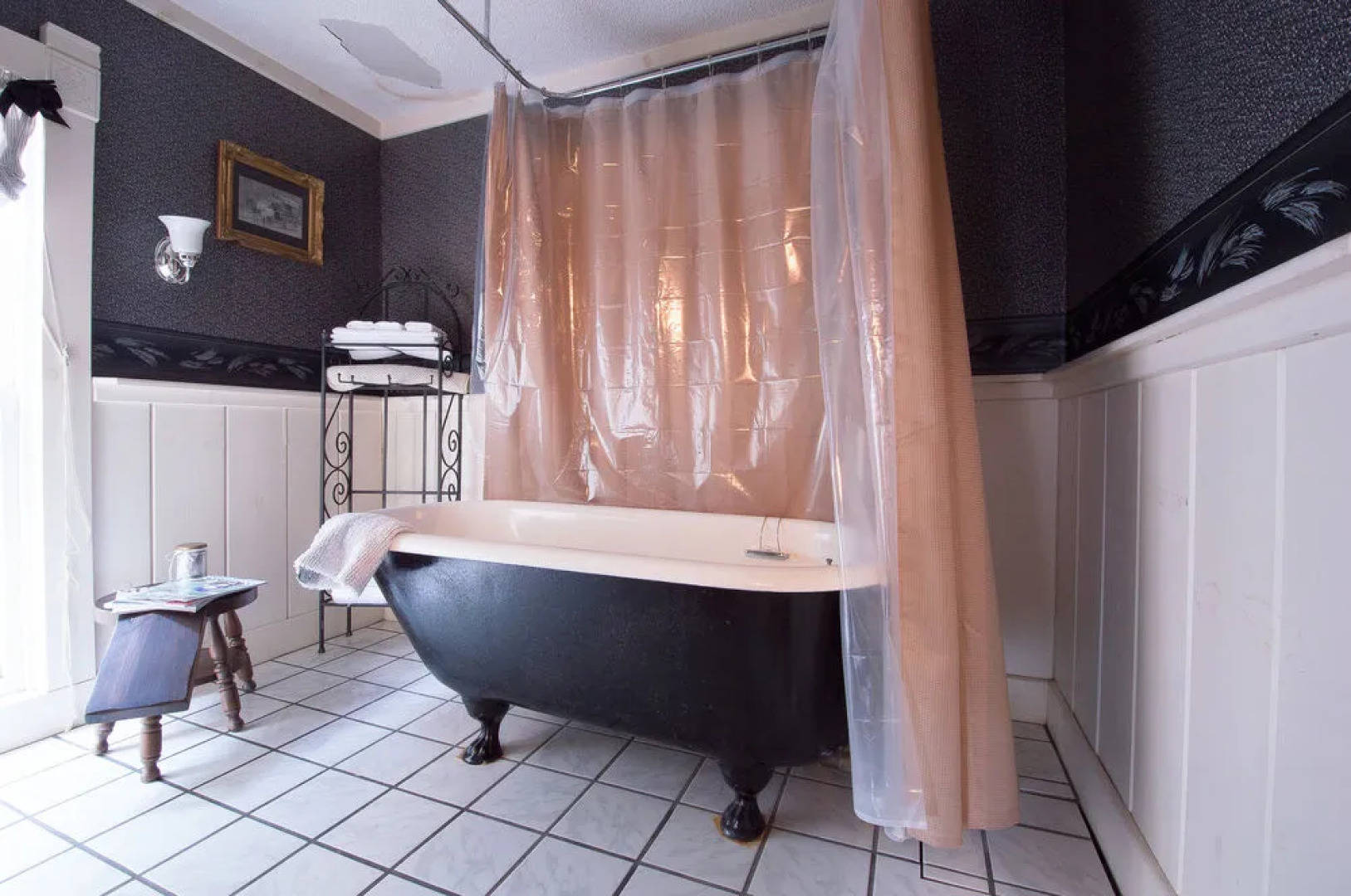 Munzesheimer Manor Bed & Breakfast