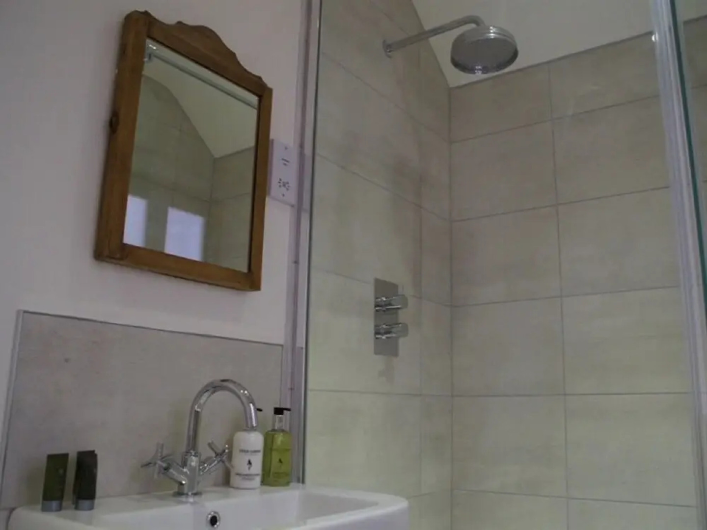 The Horse & Cart Inn