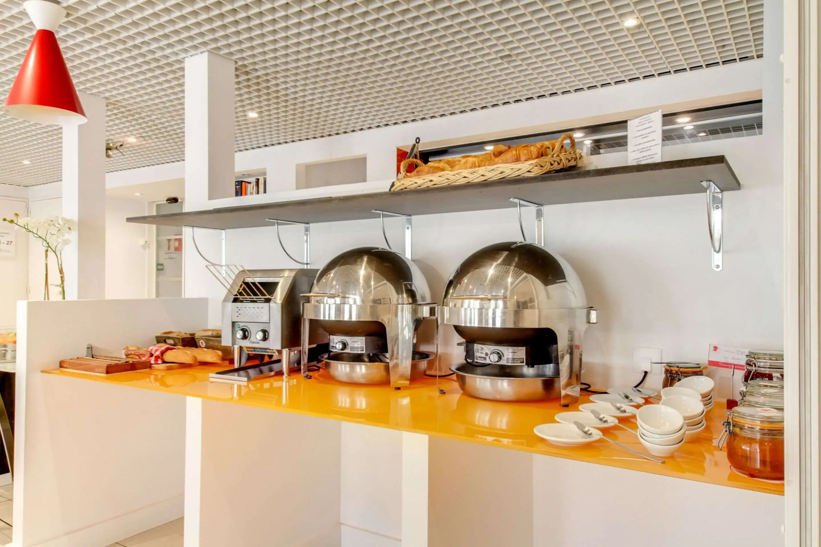 Brit Hotel Porte d’Espagne