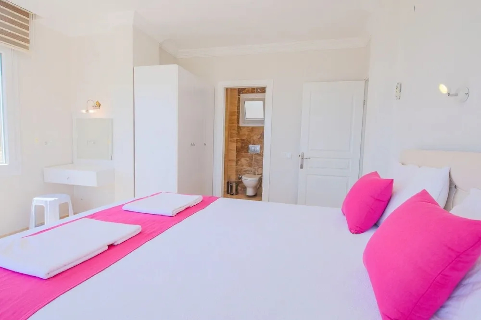 Villa Umut by Akdenizvillam