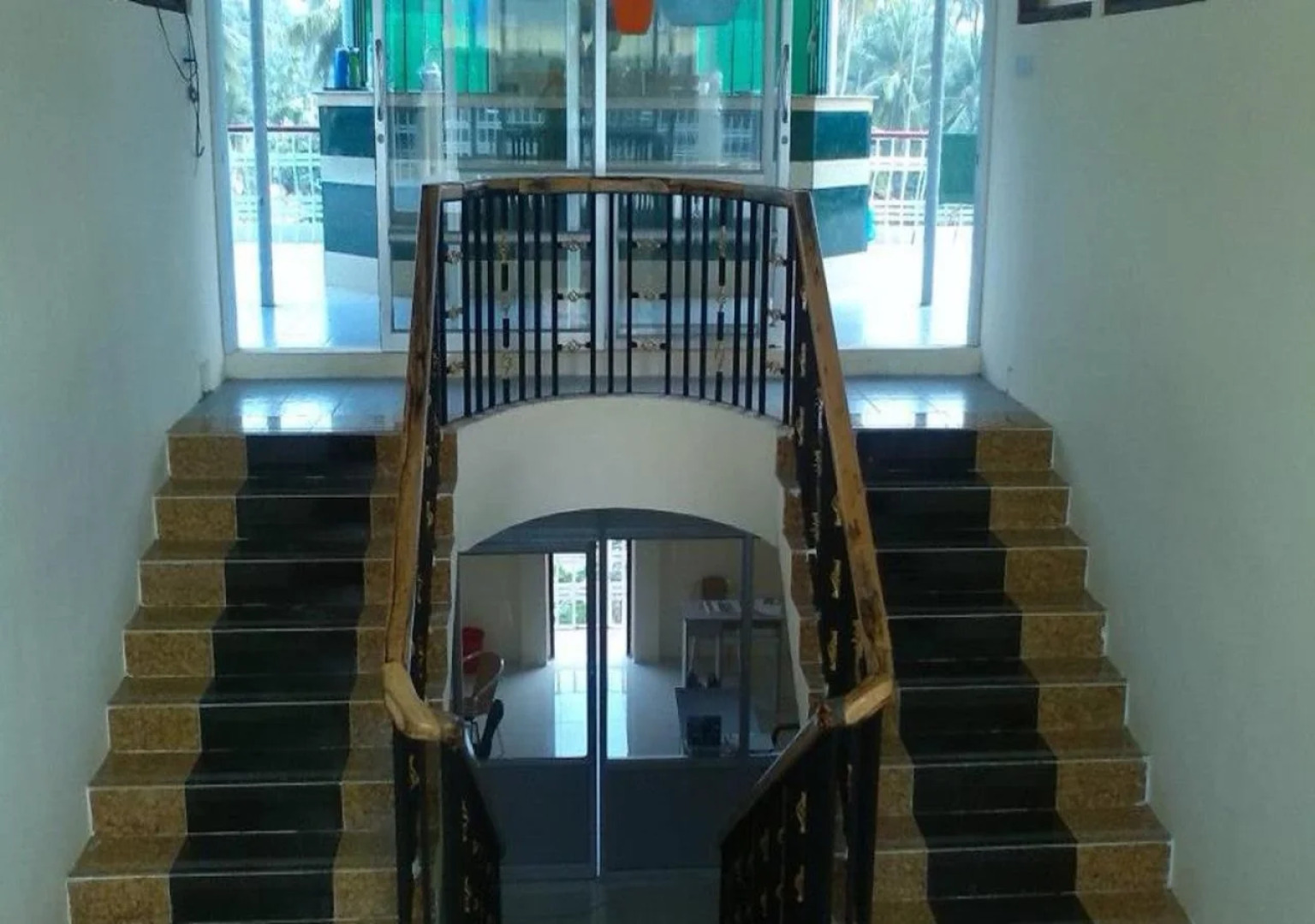 Alliance Resort Hotel