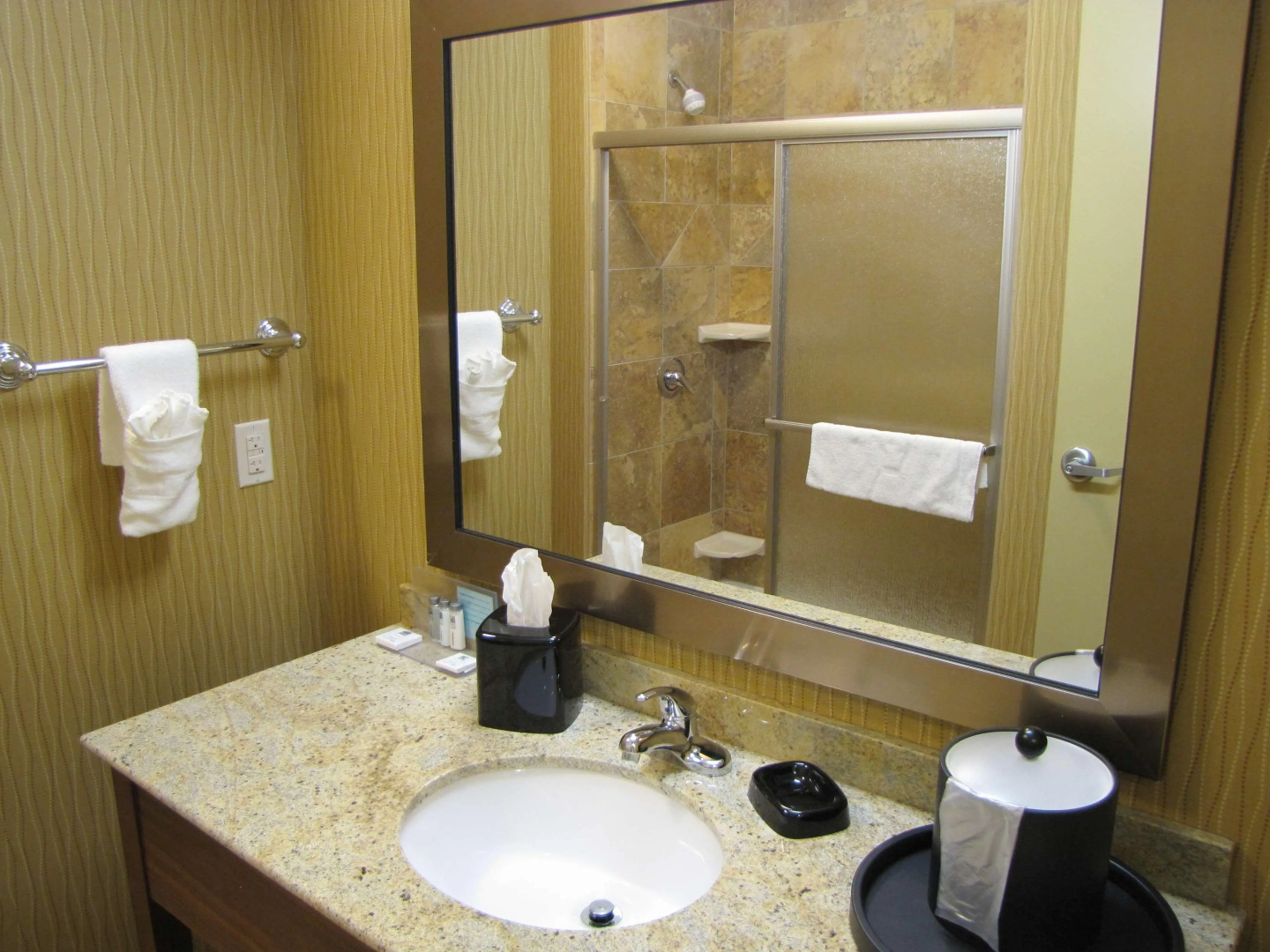 Hampton Inn & Suites Jamestown, ND