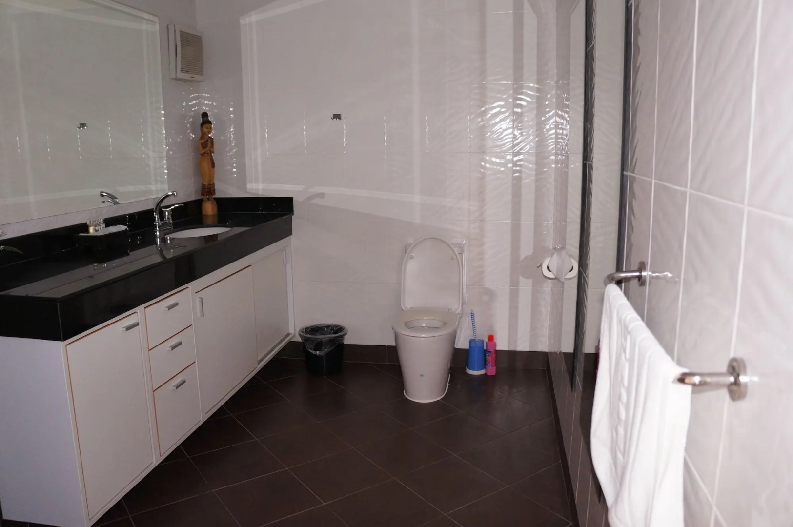 The Royal Tropical Beach at VIP Chain Resort