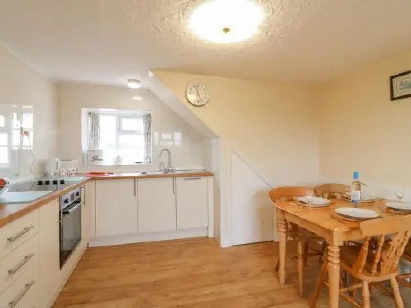 Cliff Farm No. 2 Cottage, BURTON BRADSTOCK