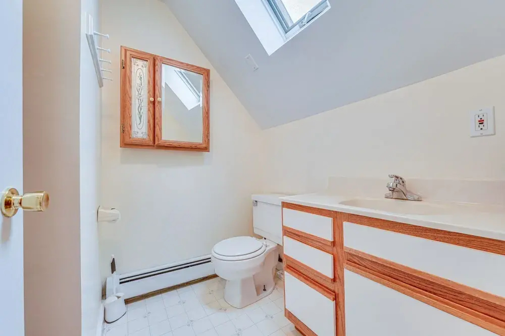 Spacious Ludlow Hideaway < 1 Mi to Okemo Mountain!