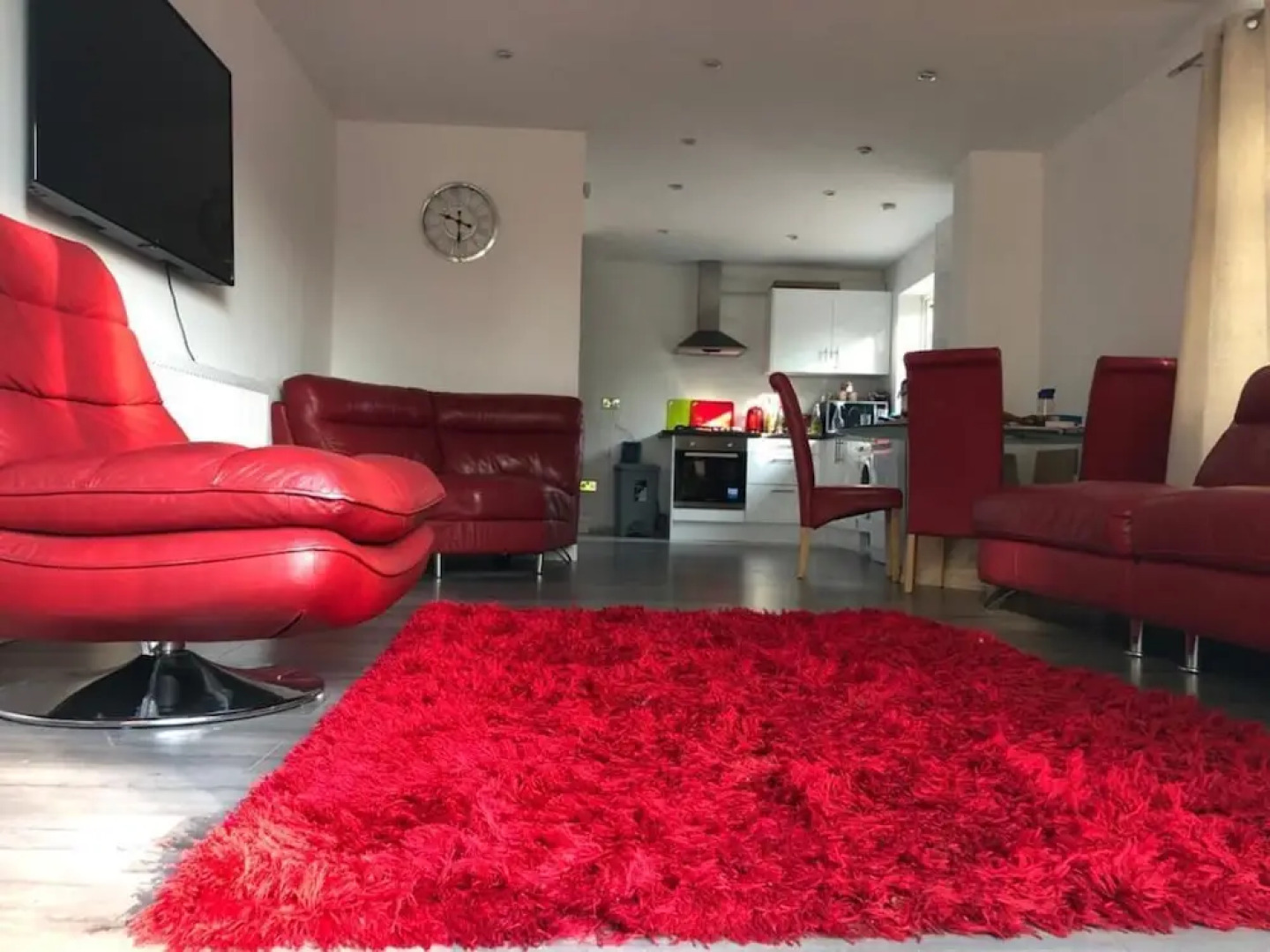 Nice 2 Bed Independent Annex in High Wycombe