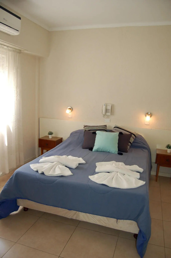 Hotel U.O.E.T.S.Y.L.R.A