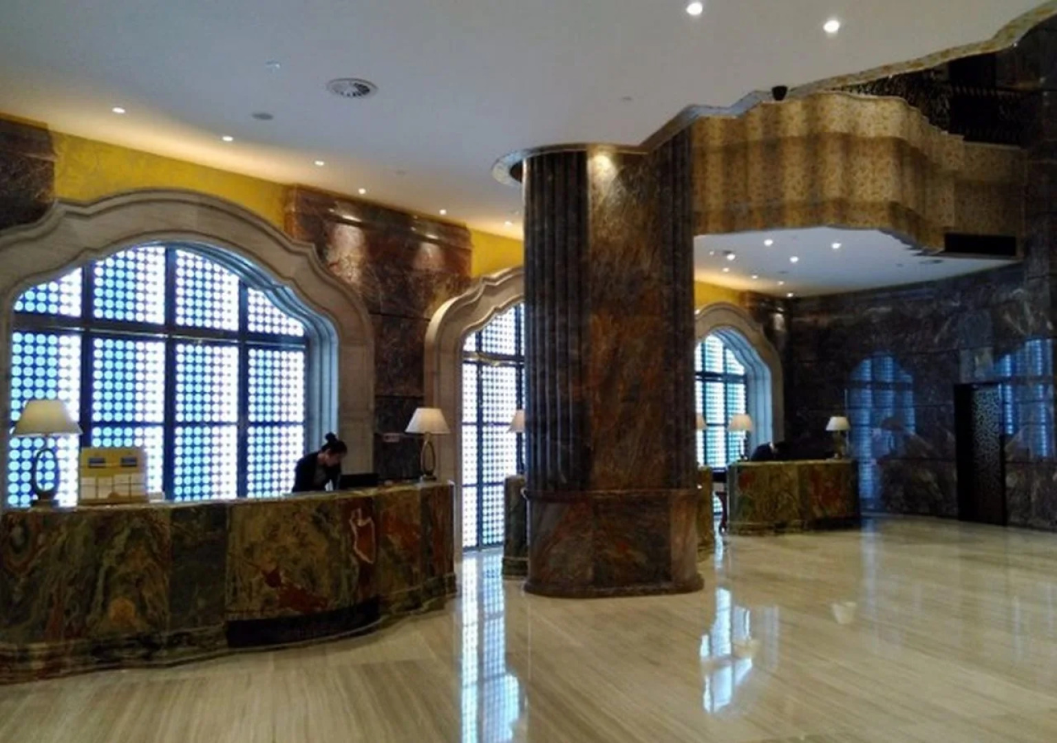 Royal Seaside Resort Hotel