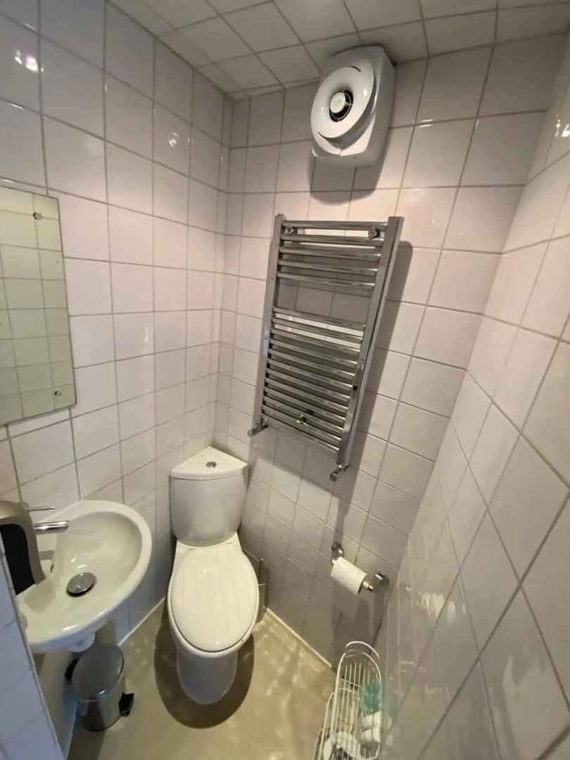 Grosvenor Place Guest House