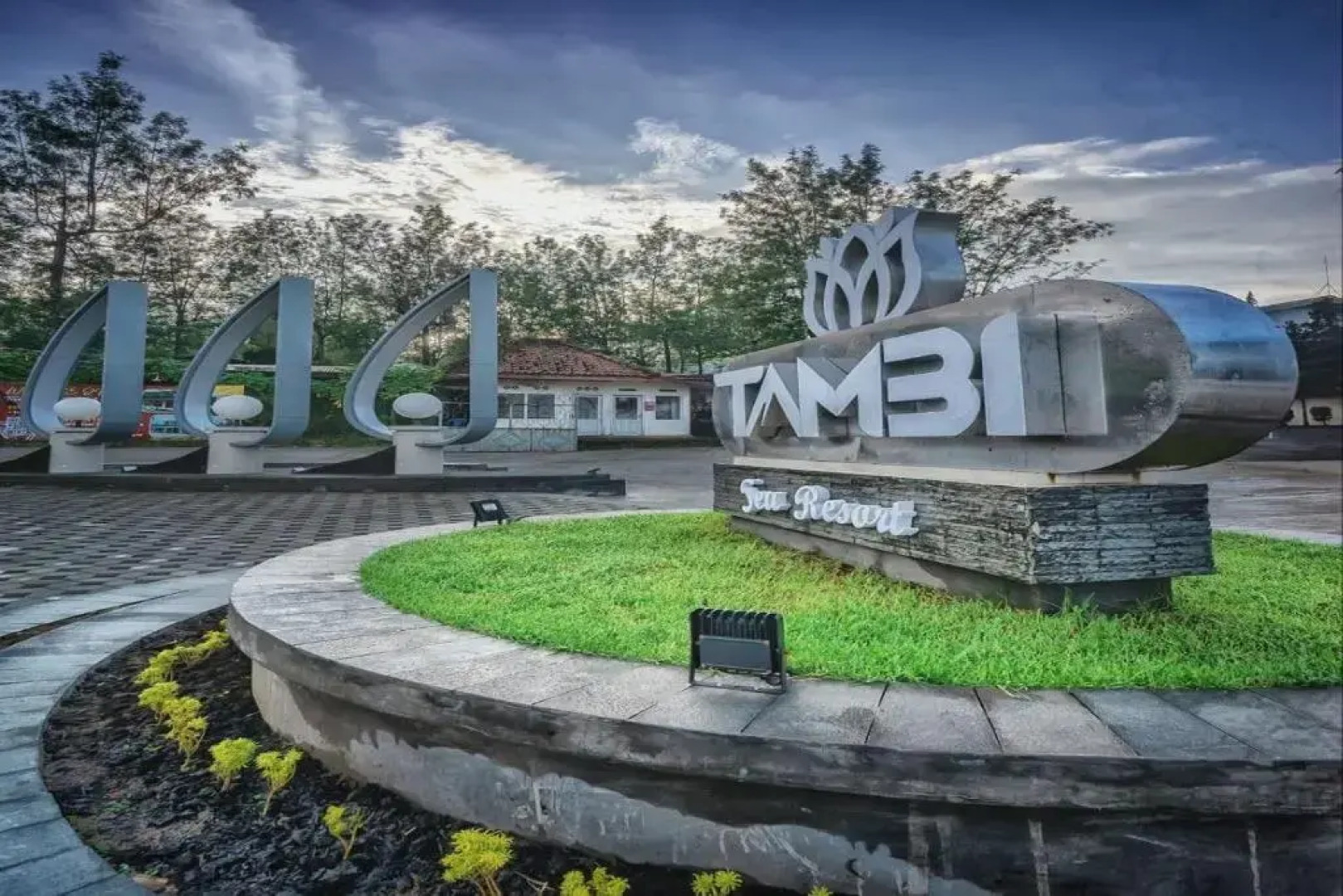 Resort Agrowisata Perkebunan Tambi