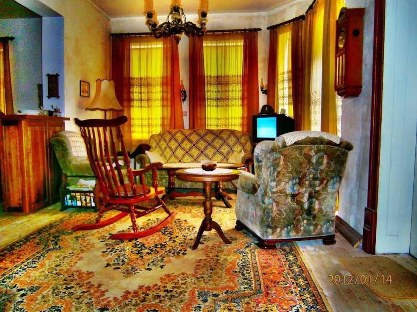Retro - 19th Century Guest House