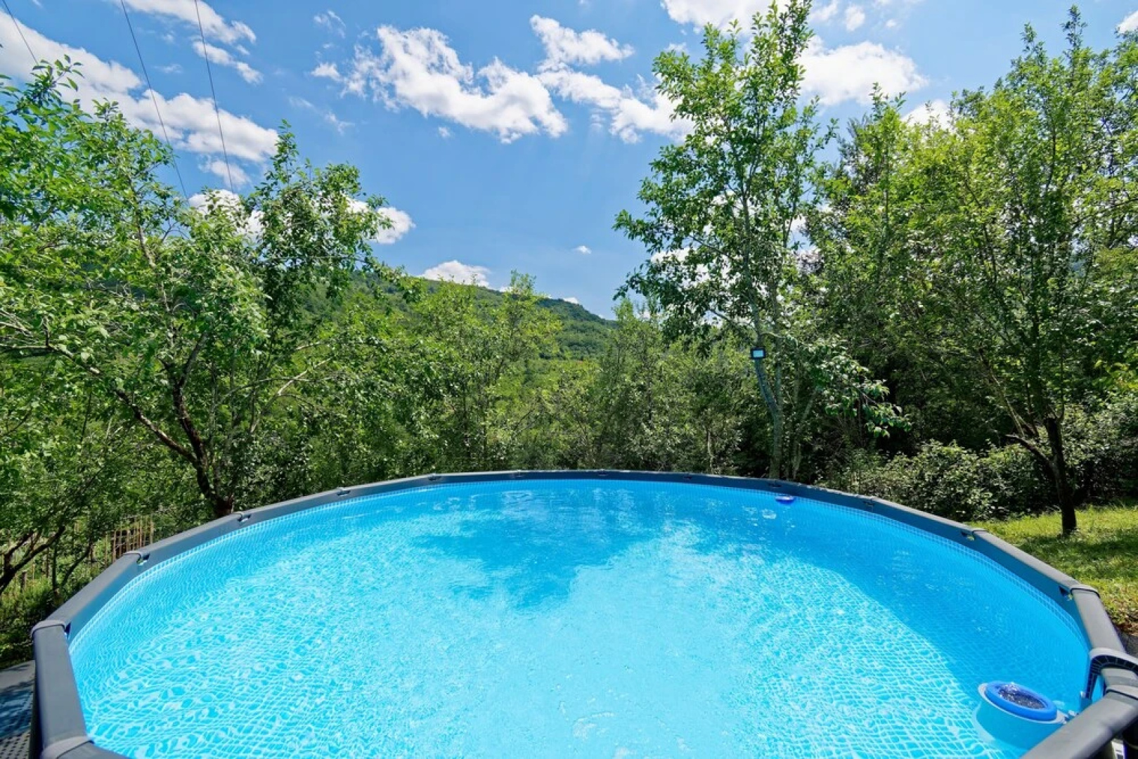 Casa Mira - Two Bedroom Holiday Home with Pool