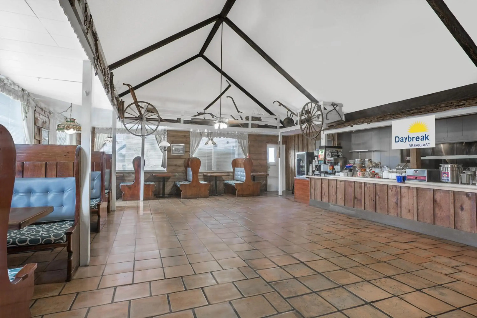 Days Inn by Wyndham Meridian