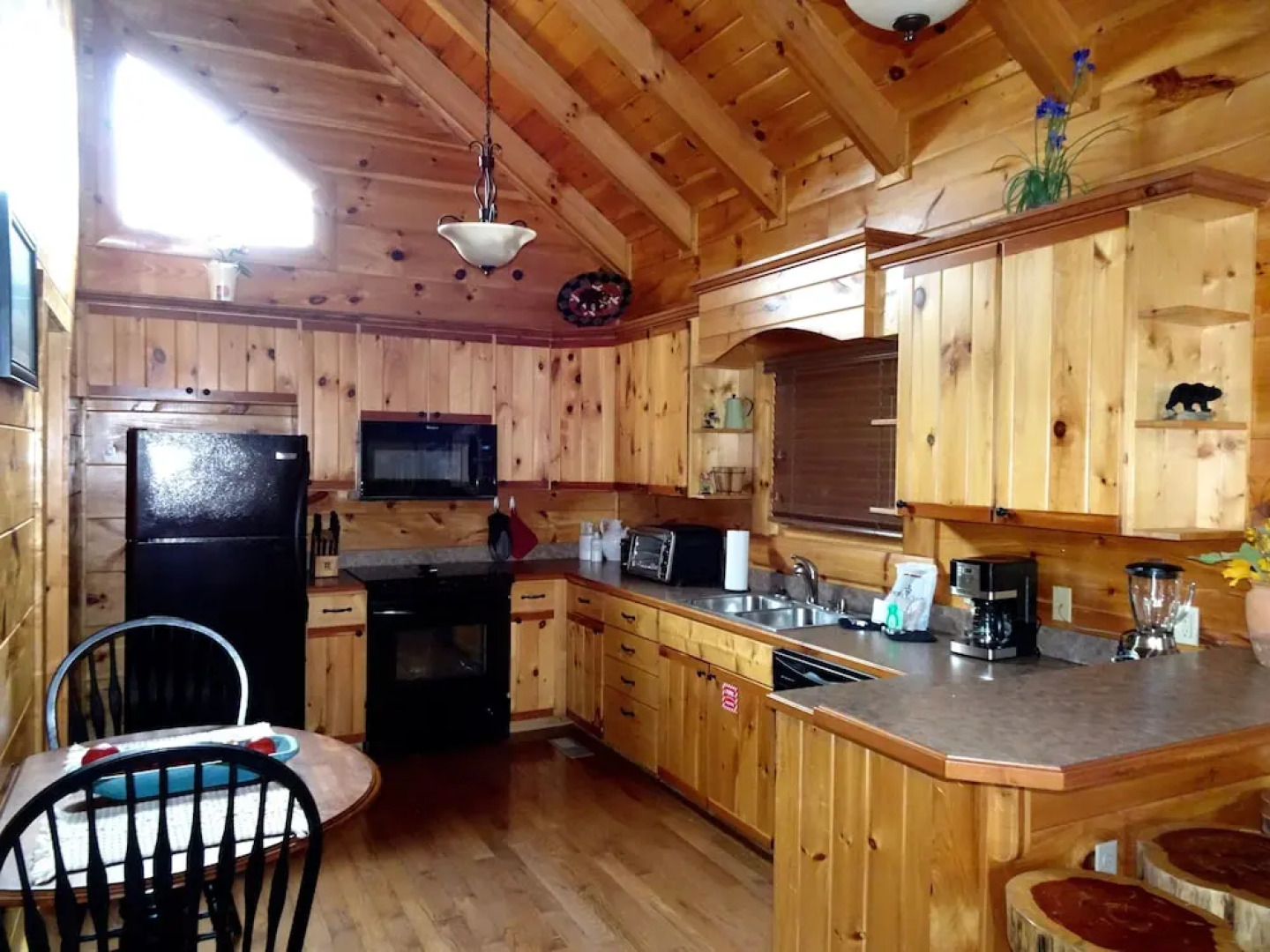 Skinny Dippin - One Bedroom Cabin