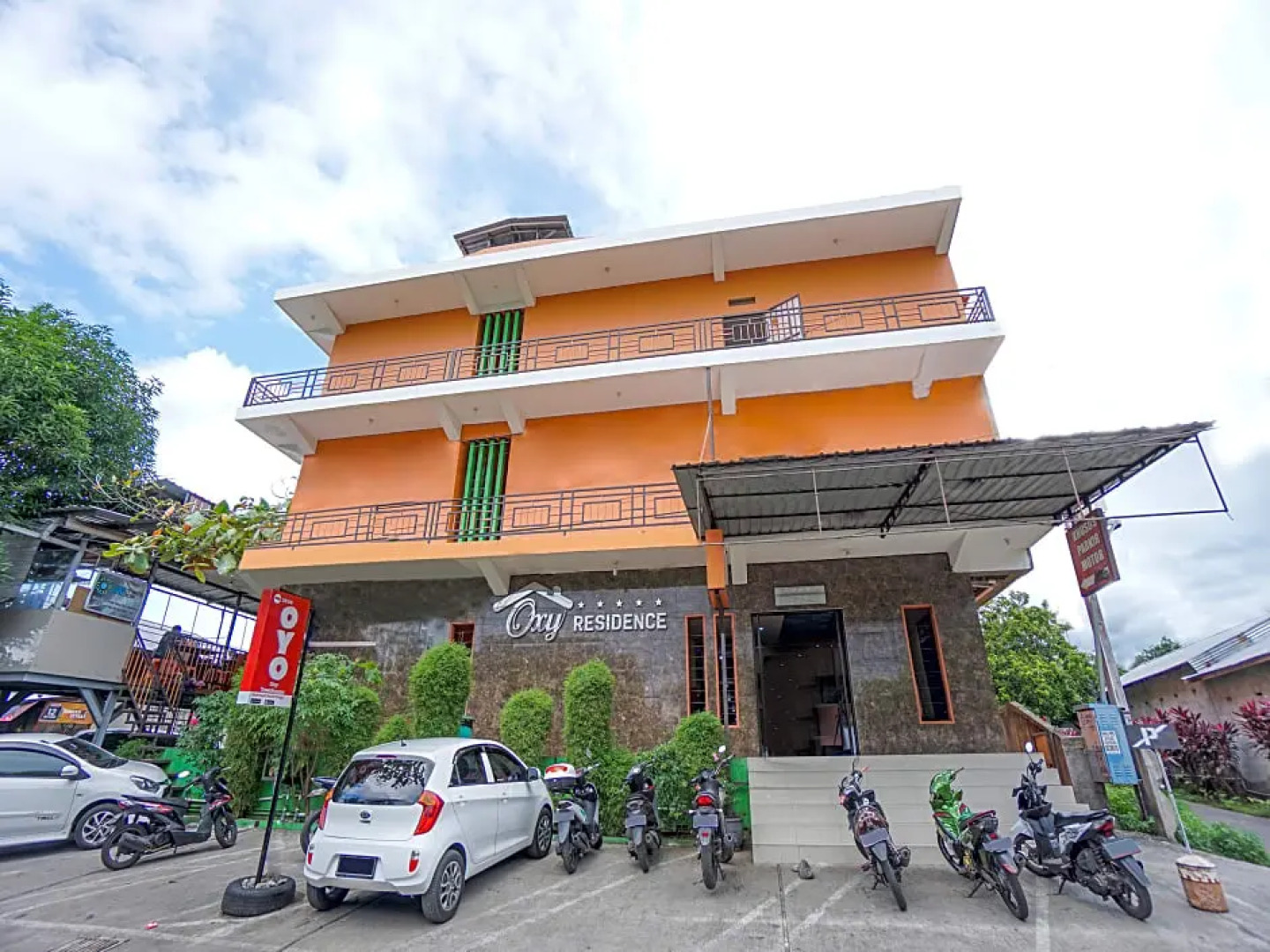 OYO 2639 Oxy Townhouse