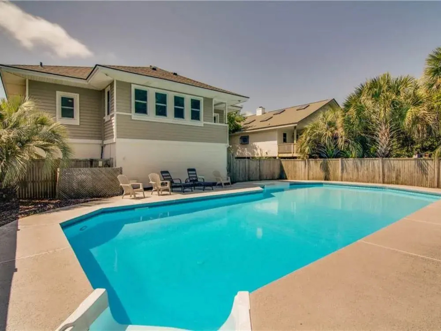 Ocean Boulevard 511 by RedAwning