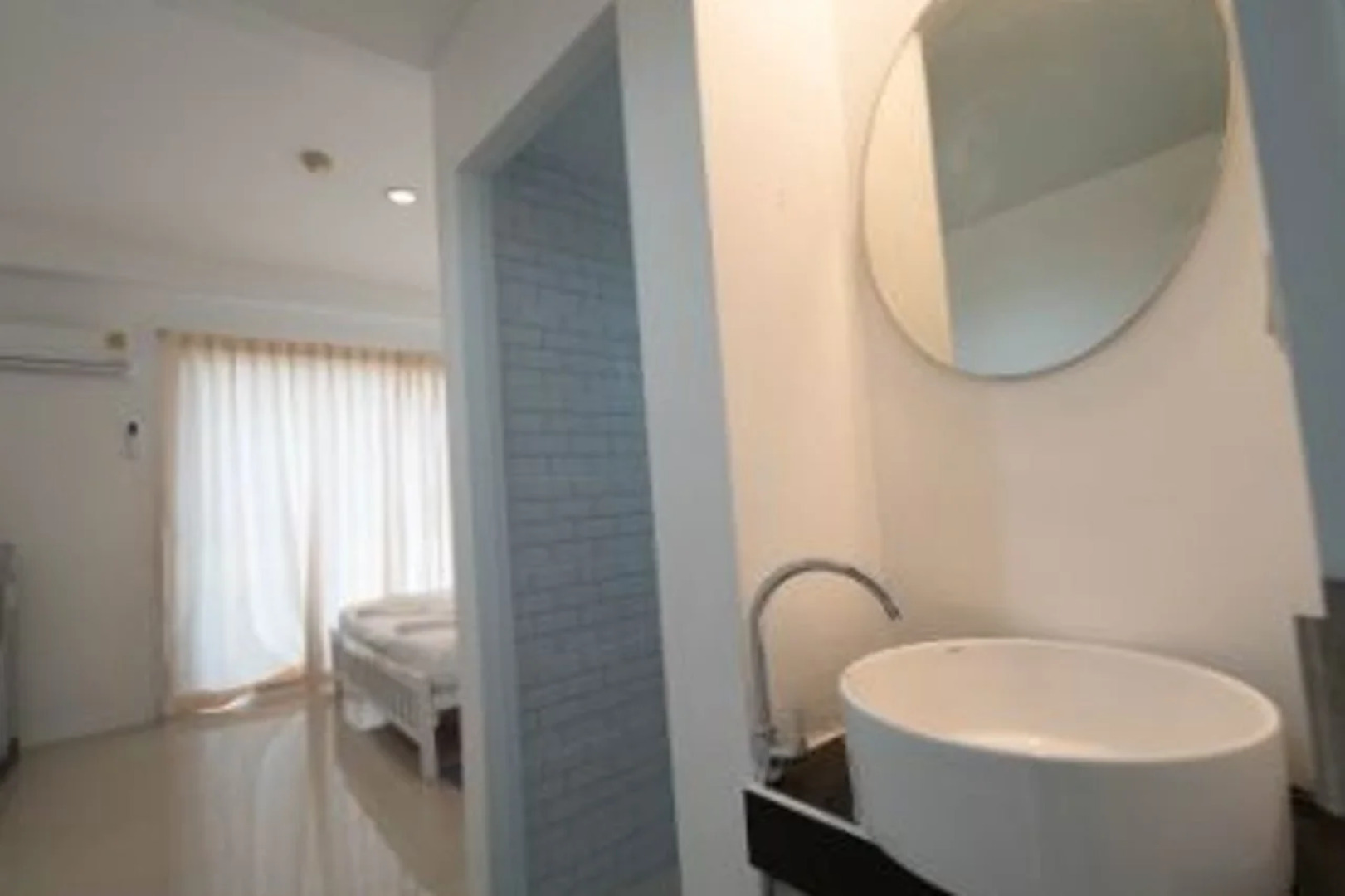 RQ Bangkok Sukhumvit 50 by Collection O