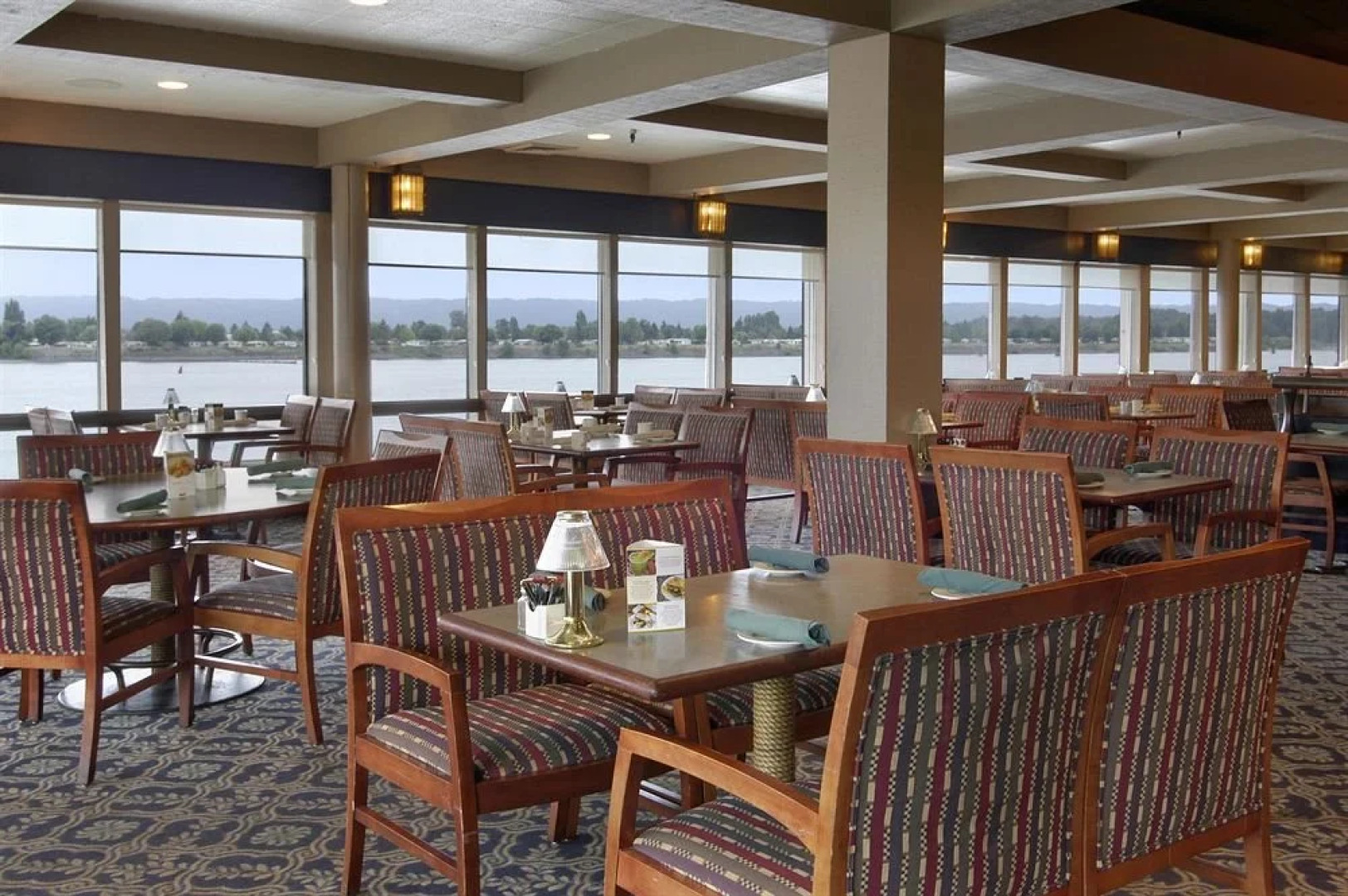 Red Lion Hotel Vancouver at the Quay