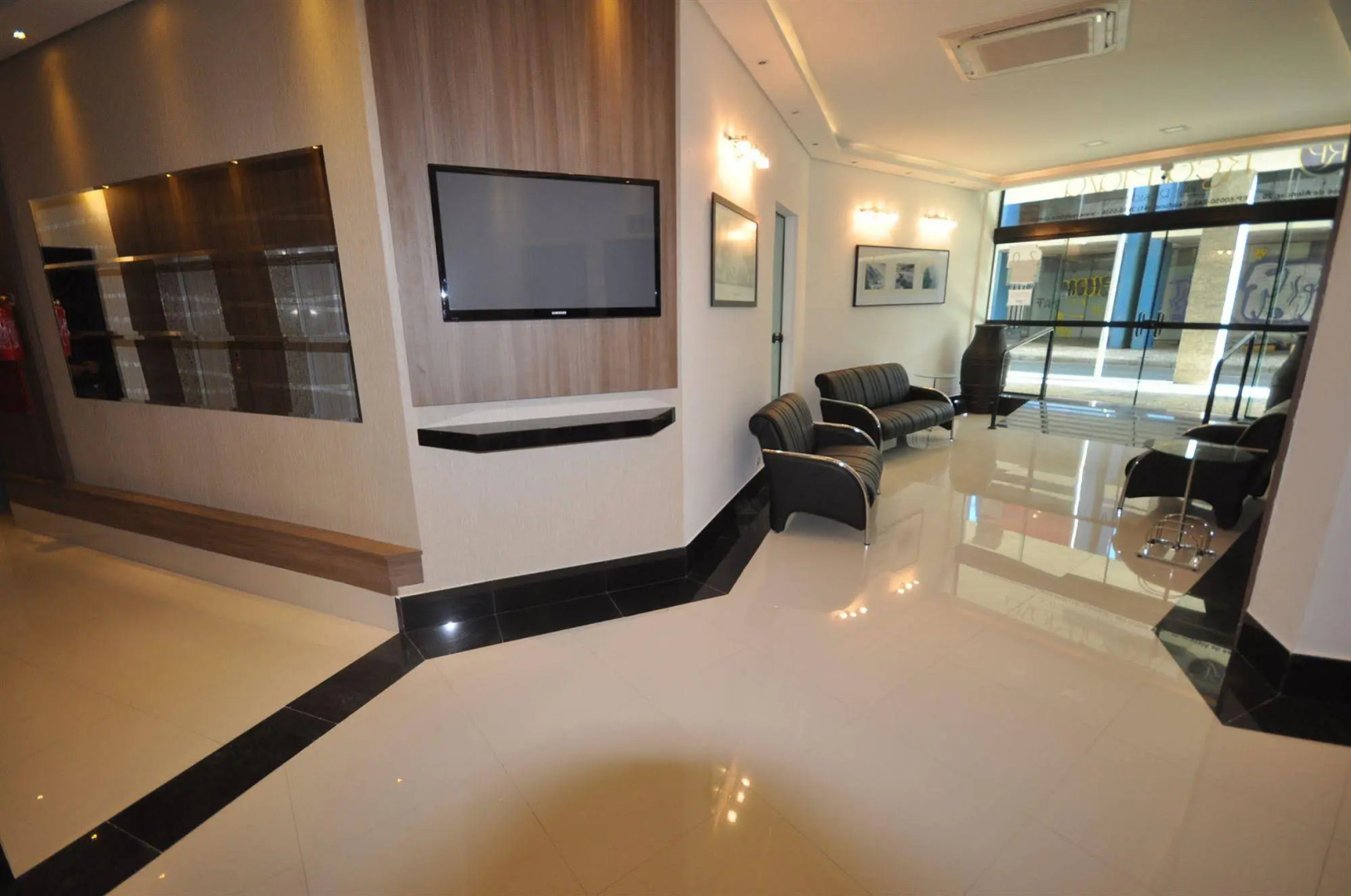 Real Plaza Flat Service