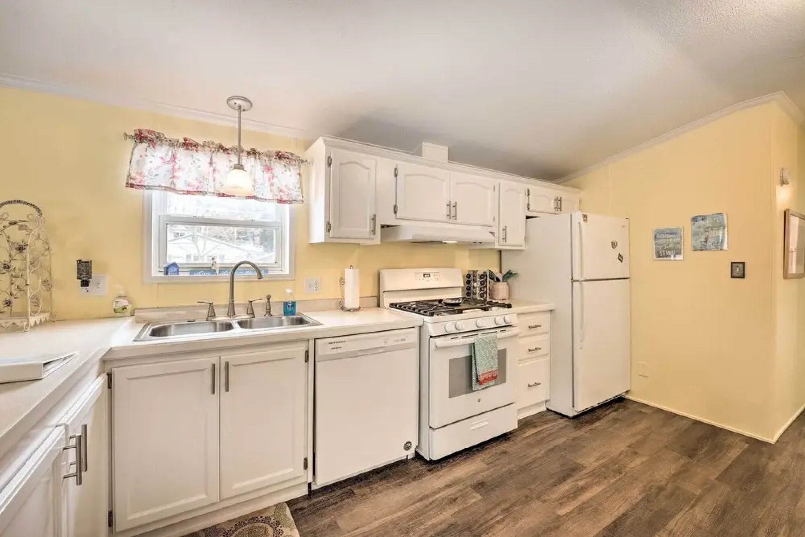 Charming South Haven Home - Great Location!