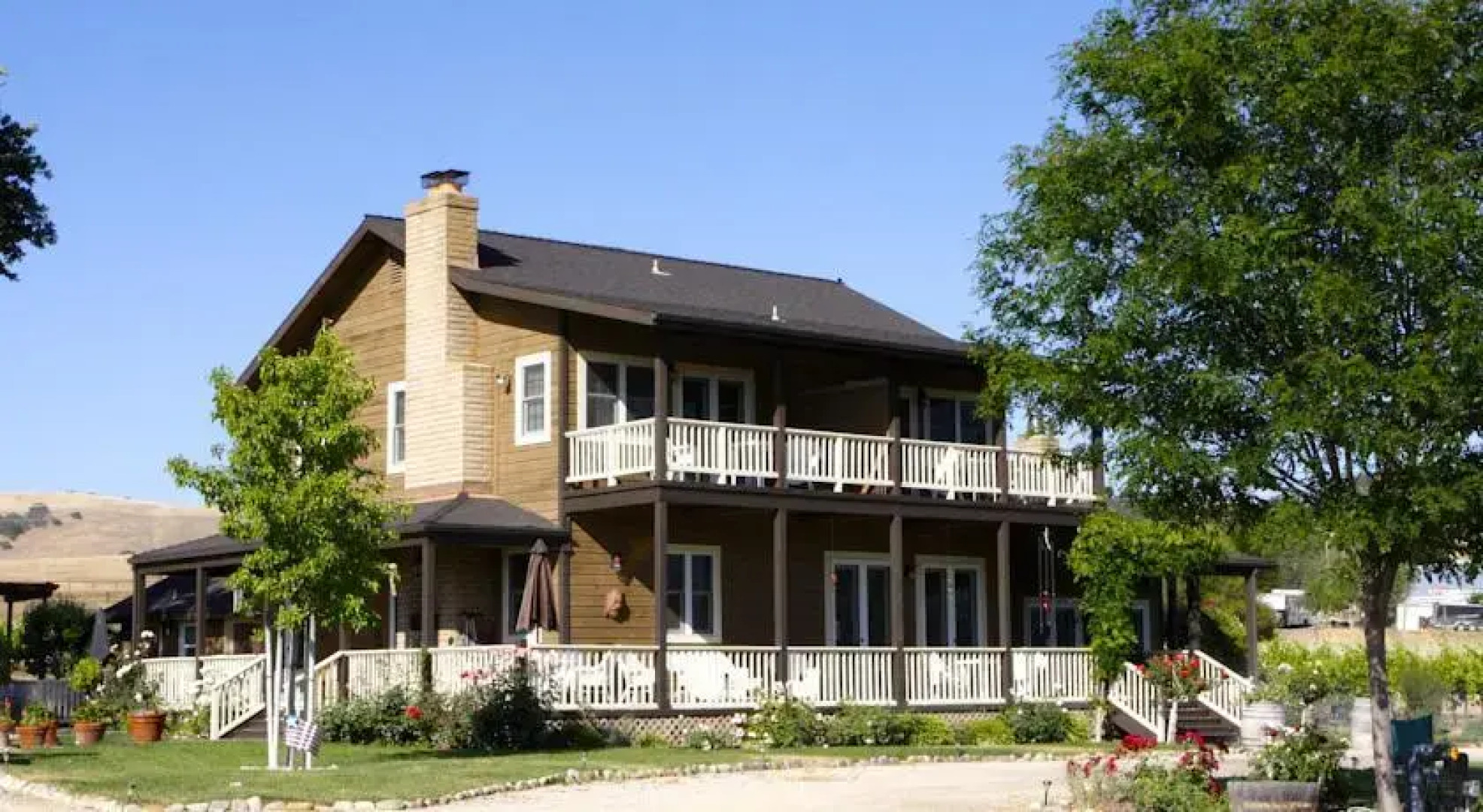 Honey Oak House at Laraneta Vineyards