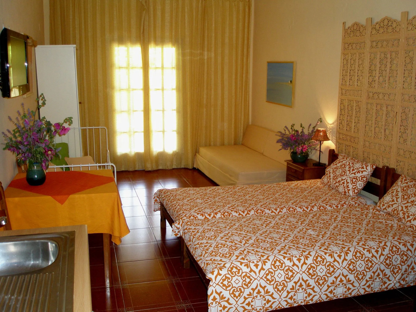 Ariadne Studios Skyros