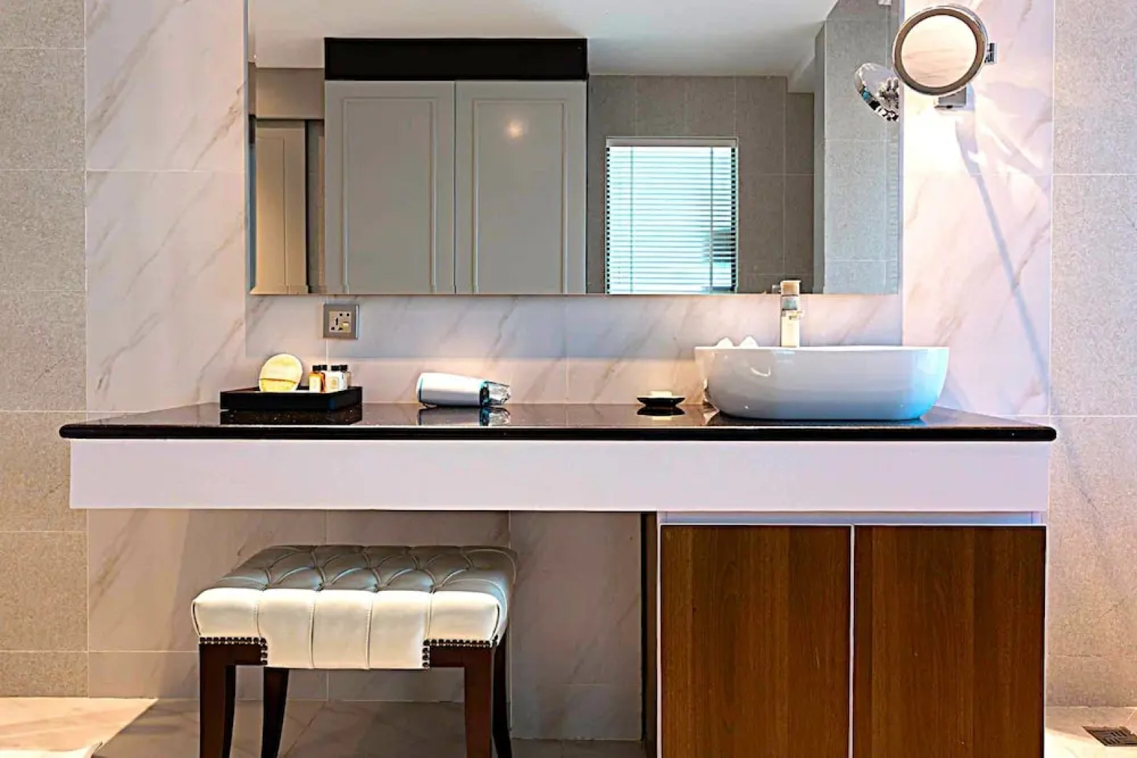 Castle Bayview Resort & Spa