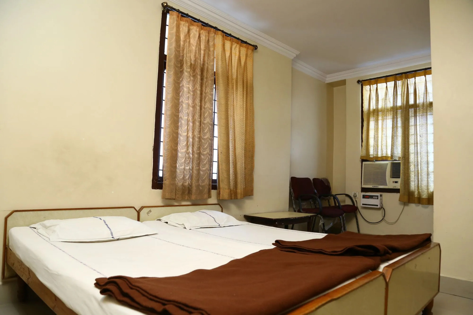 Sai sri Krishna Deluxe Lodge