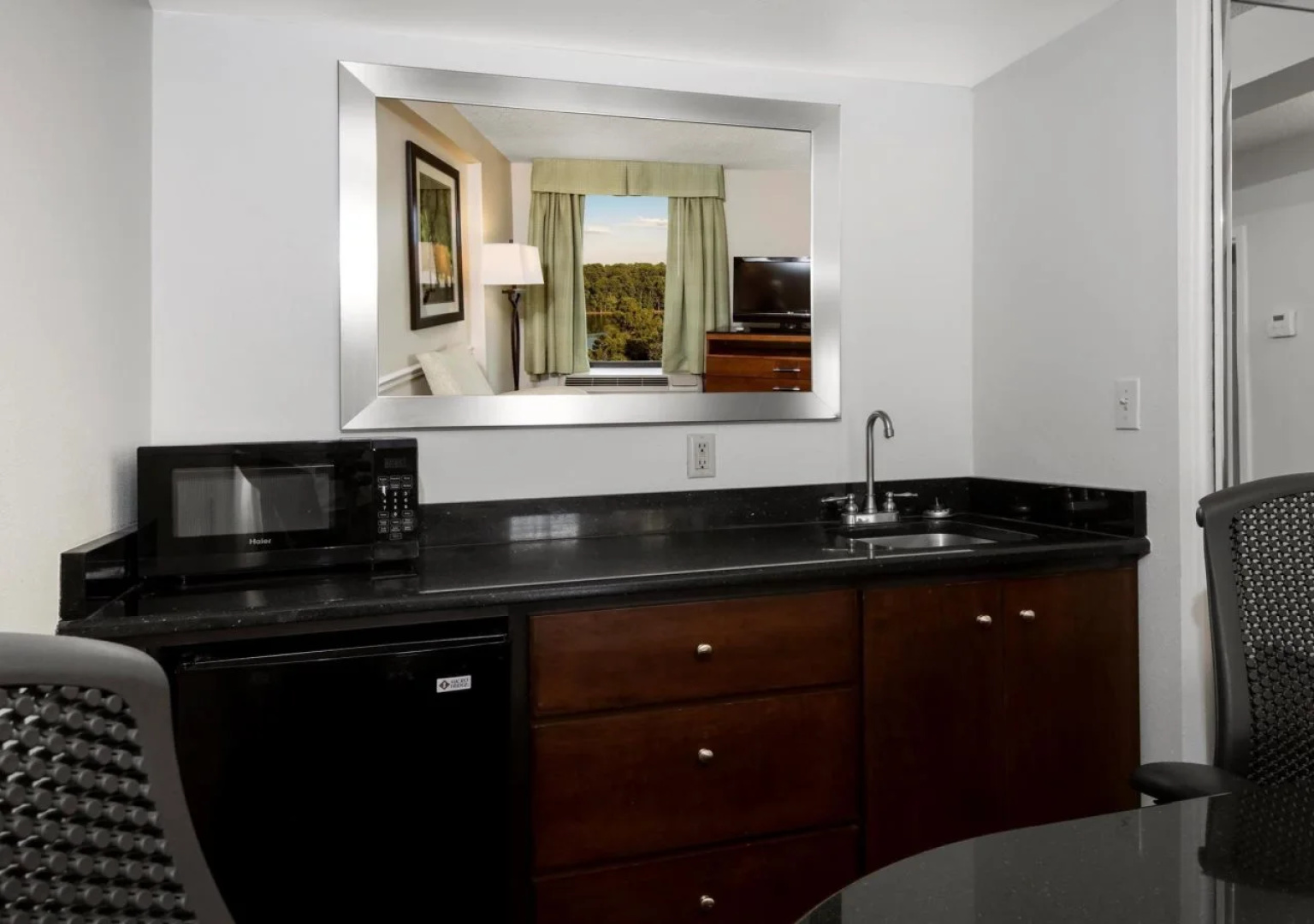 Hampton Inn Columbia I-26/Harbison Blvd.