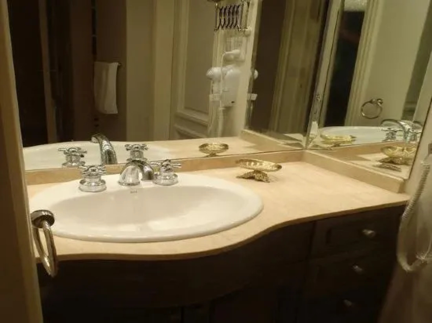 GM Rooms Rental Suites